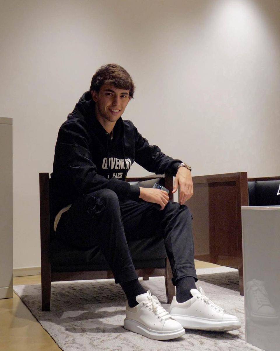 Gaya busana Joao Felix (instagram.com/joaofelix79)