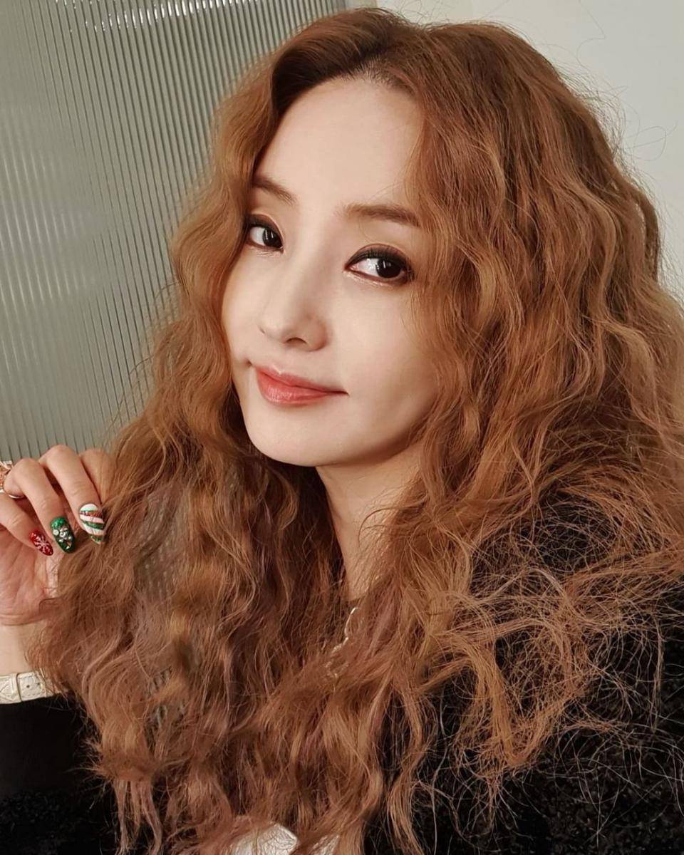 Han Chae Young (instagram.com/han_chae_young_)