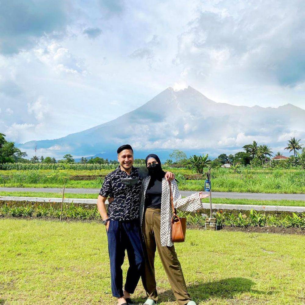 Arie Untung dan Fenita Arie (instagram.com/fenitarie)