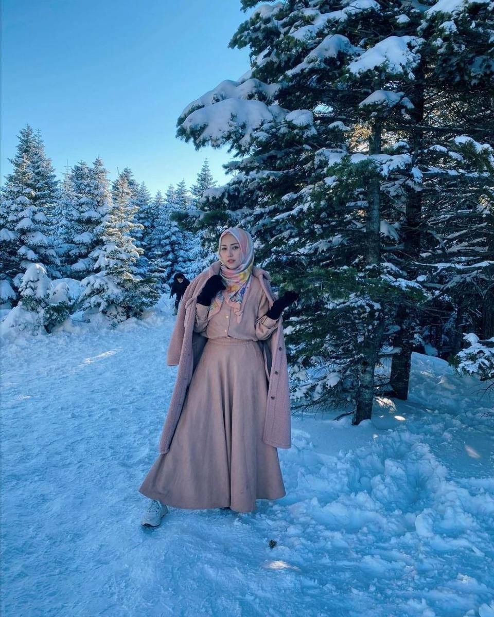 Adelia Pasha (instagram.com/adeliapasha)