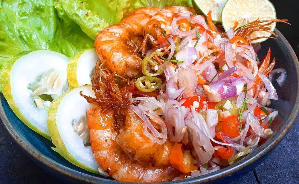 Udang sambal matah (instagram.com/viy.homecooking)