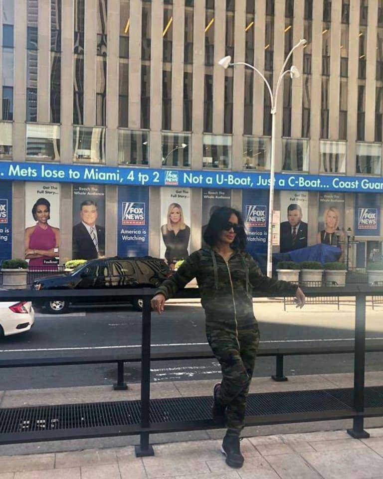 potret Atiek CB yang kini tinggal di Amerika Serikat. (instagram.com/atiekcb.official)