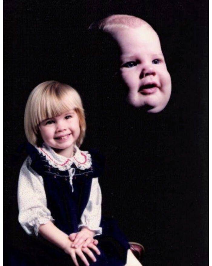 foto saat bayi terkocak (instagram.com/awkwardfamilyphotos)