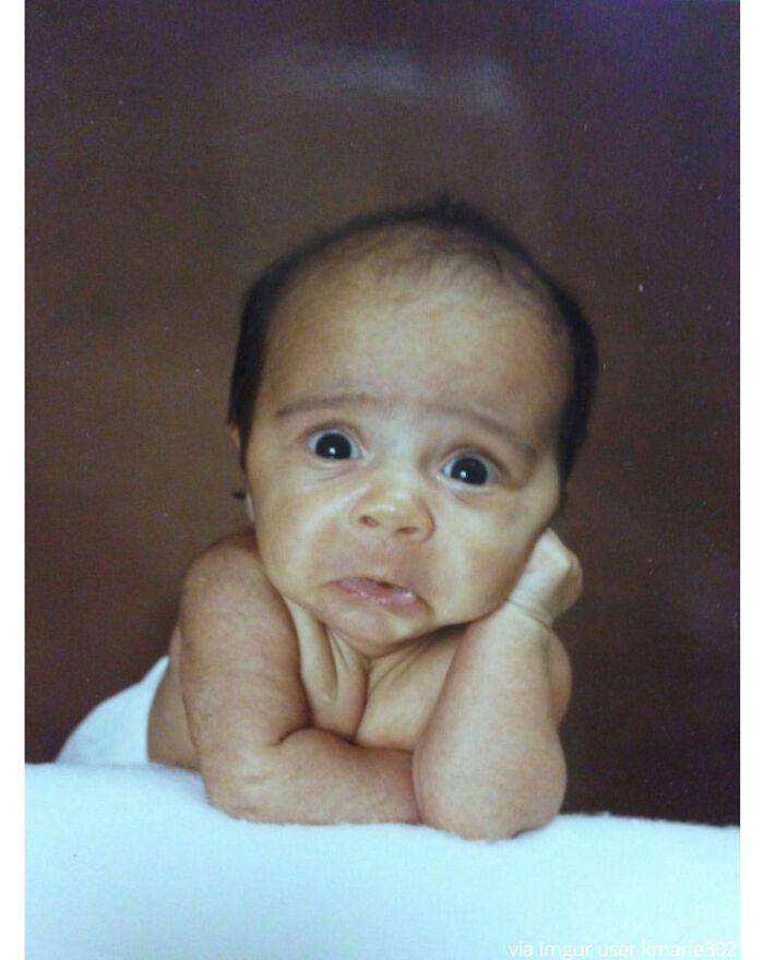 foto saat bayi terkocak (instagram.com/awkwardfamilyphotos)