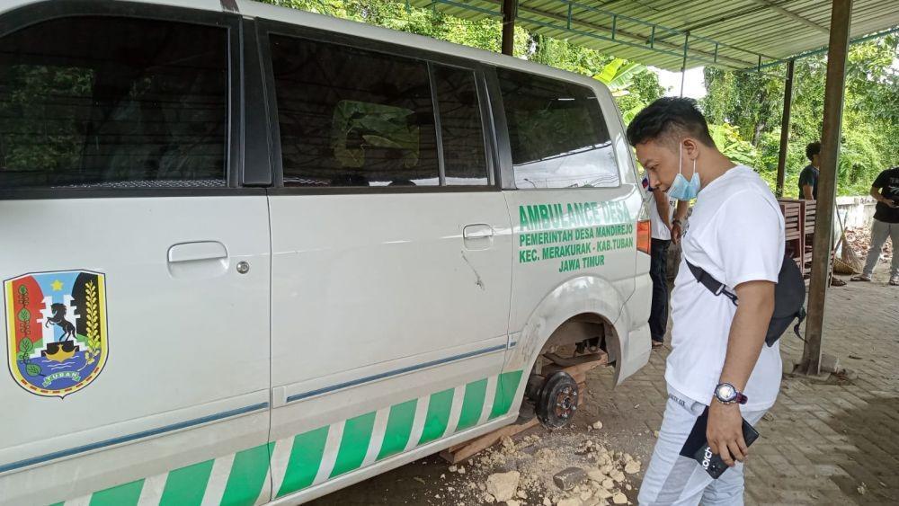 Kebangetan, Ban Mobil Ambulan Desa Mandirejo Tuban Dicuri