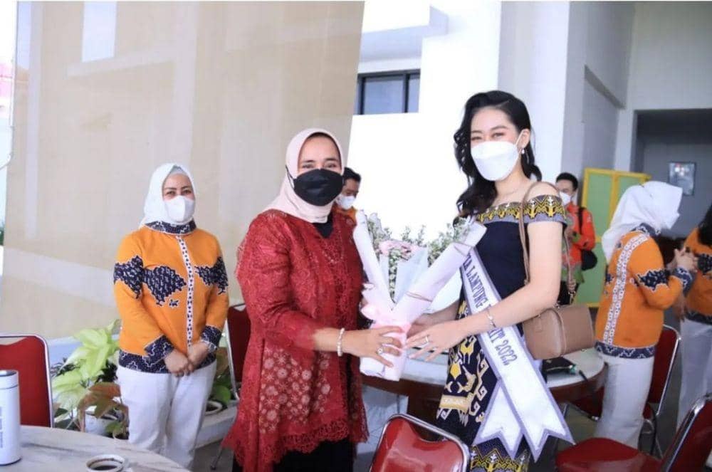 Iren Garcia berharap dukungan masyarakat Lampung ajang Putri Indonesia 2022. (Dok Pemprov Lampung).