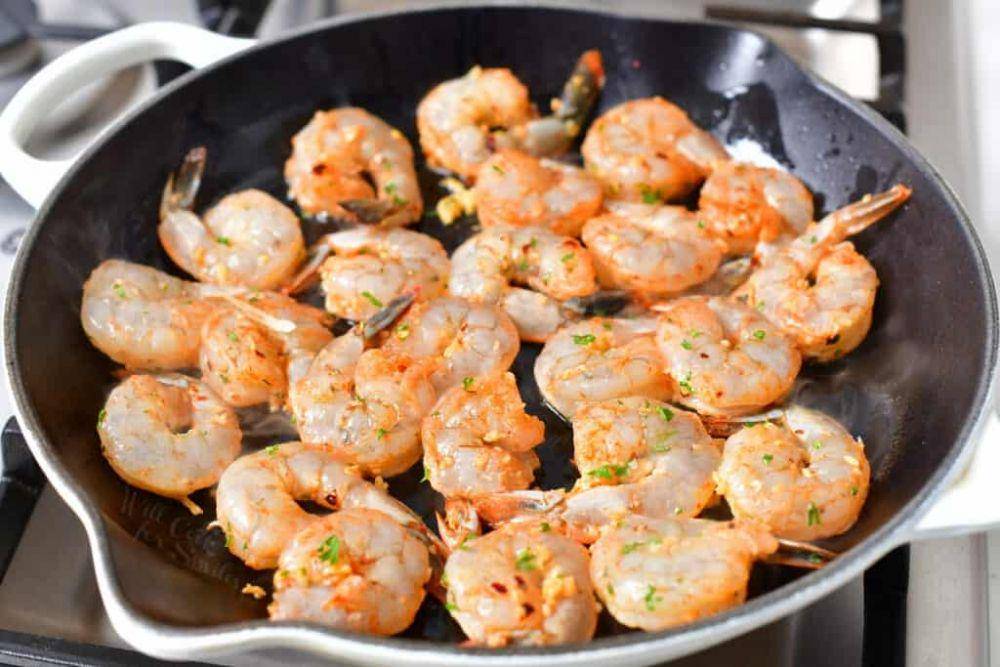 Ilustrasi menumis udang (willcookforsmiles.com)