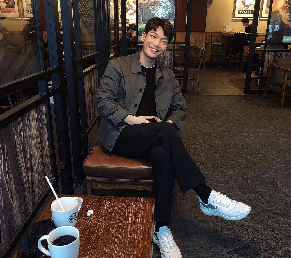 Wi Ha Joon (instagram.com/wi__wi__wi)
