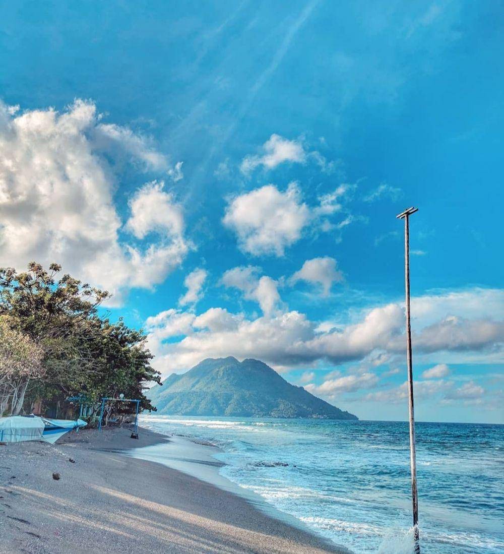 Pantai Tobololo (instagram.com/amatsheva)