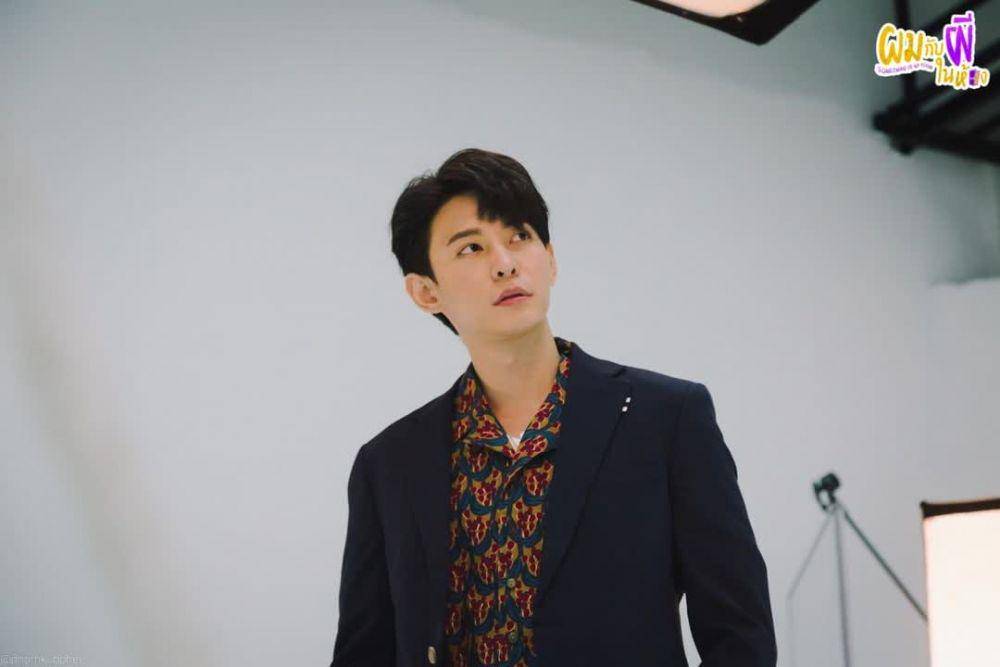 potret Nut Supanut di poster serial Something in My Room (instagram.com/phomkubphee)
