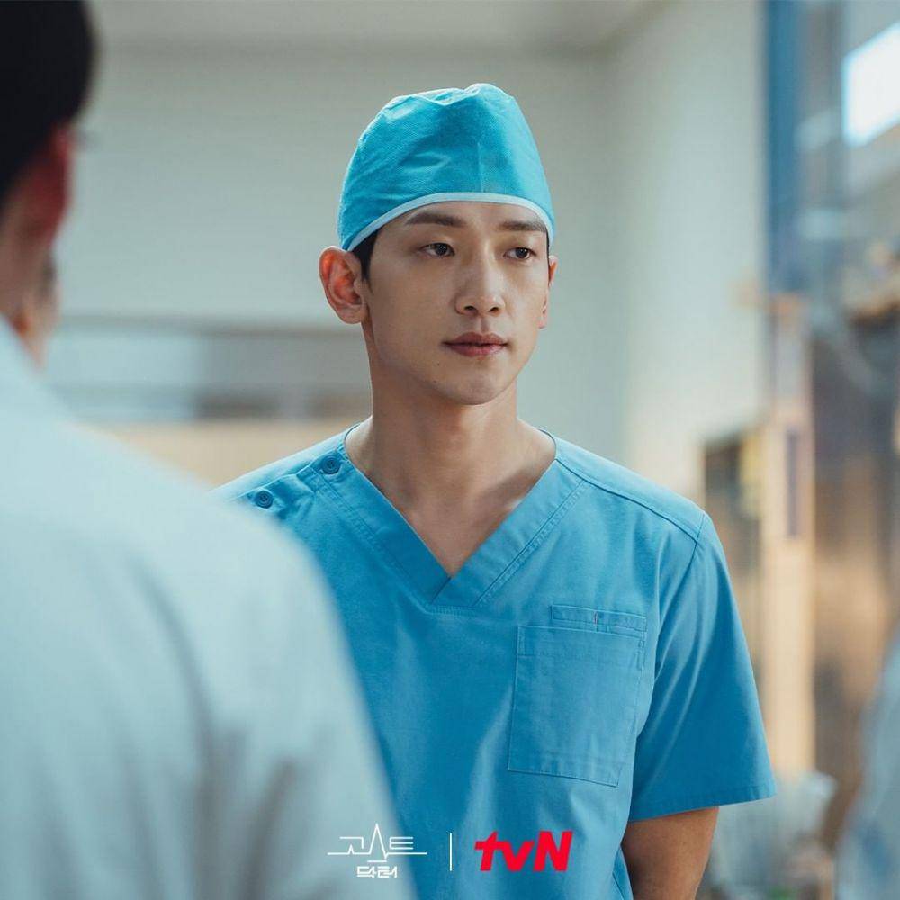 Rain dalam drama Ghost Doctor (dok. tvN/Ghost Doctor)
