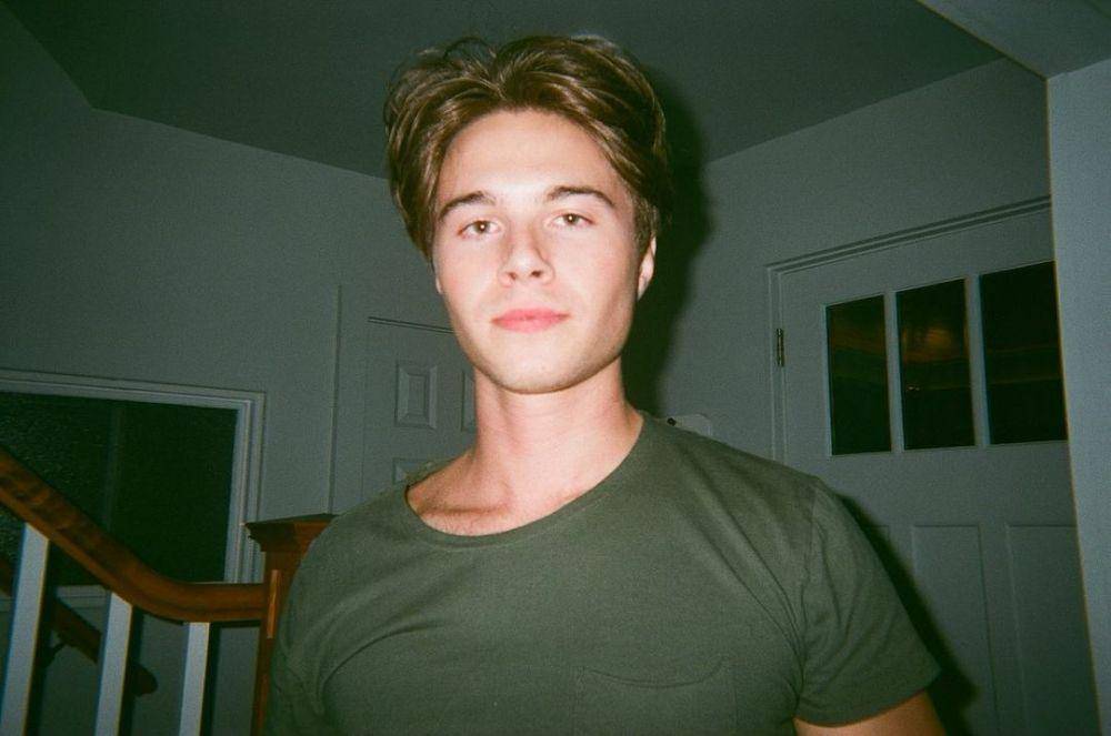 Elias Kacavas (instagram.com/eliaskacavas)