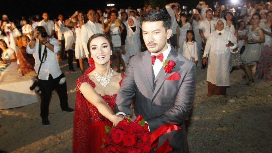 Rio Dewanto dan Atiqah Hasiholan (instagram.com/atiqahhasiholan)