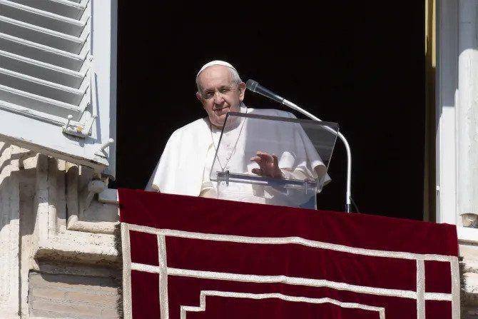 Paus Fransiskus (catholicnewsagency.com)