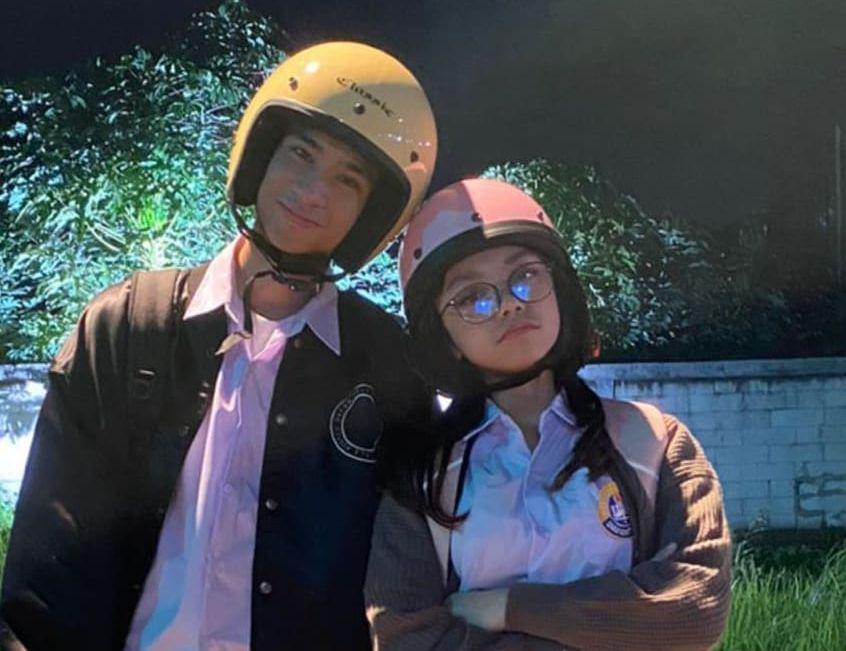 cuplikan penampilan Devano Danendra dan Naura Ayu bintangi series My Nerd Girl (dok. Screenplay Films/My Nerd Girl)
