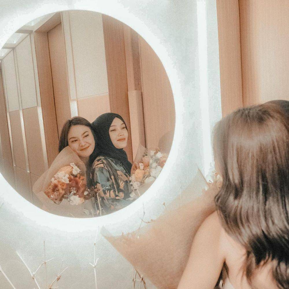 Momen jadian Rizky Febian dan Mahalini. (instagram.con/putridelinaa)