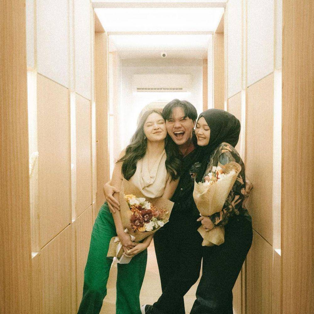 Momen jadian Rizky Febian dan Mahalini. (instagram.con/putridelinaa)