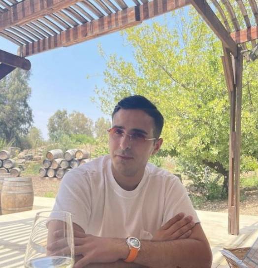 Simon Leviev (instagram.com/simon__leviev__official)