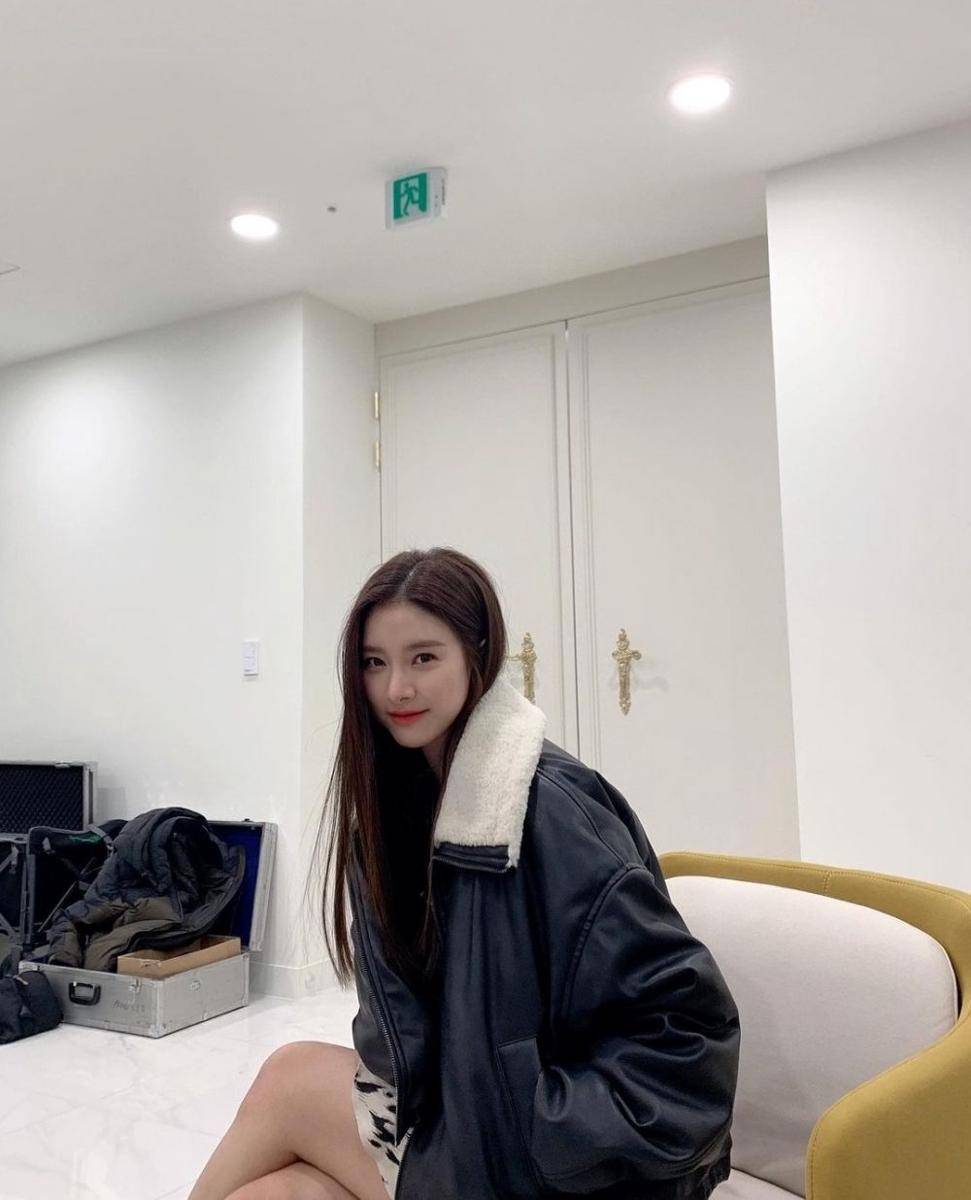 Kim So Eun (instagram.com/socun89)