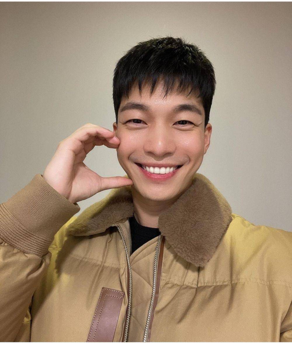 Wi Ha Joon (instagram.com/wi__wi__wi)