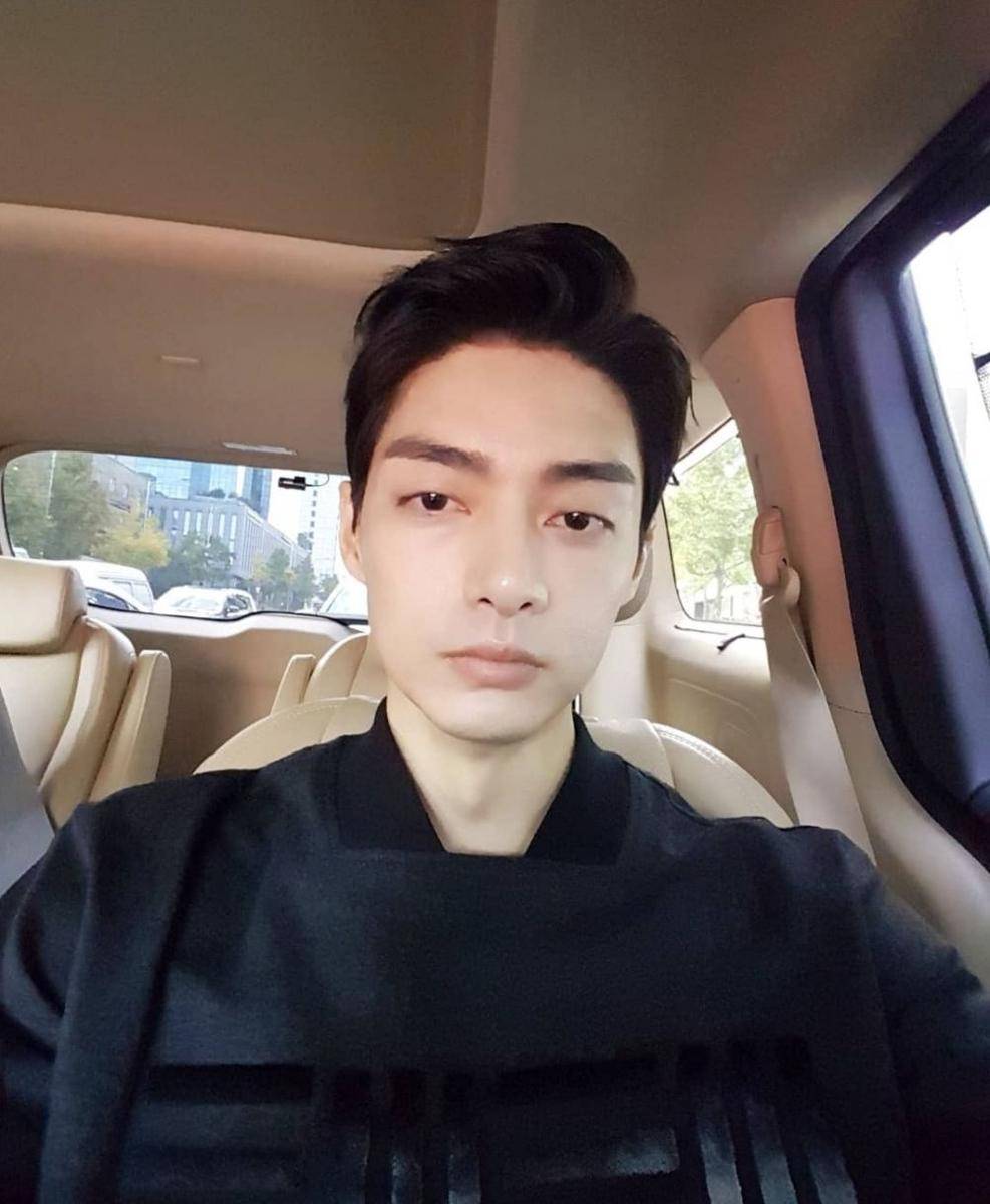 Kim Jun (instagram.com/kimj0203)