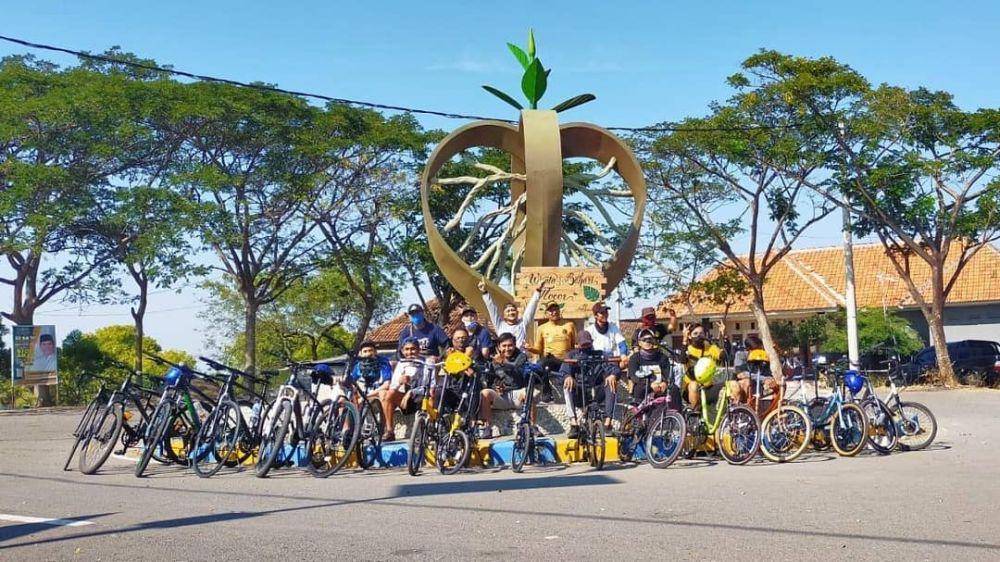 Pulau Lusi (instagram.com/ici-sidoarjo)