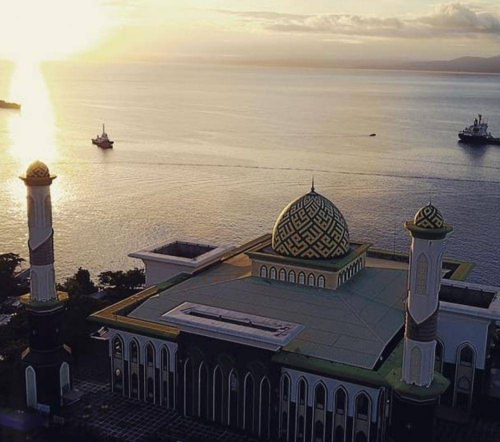 Masjid Al Munawwar (instagram.com/masjidinfo.id)