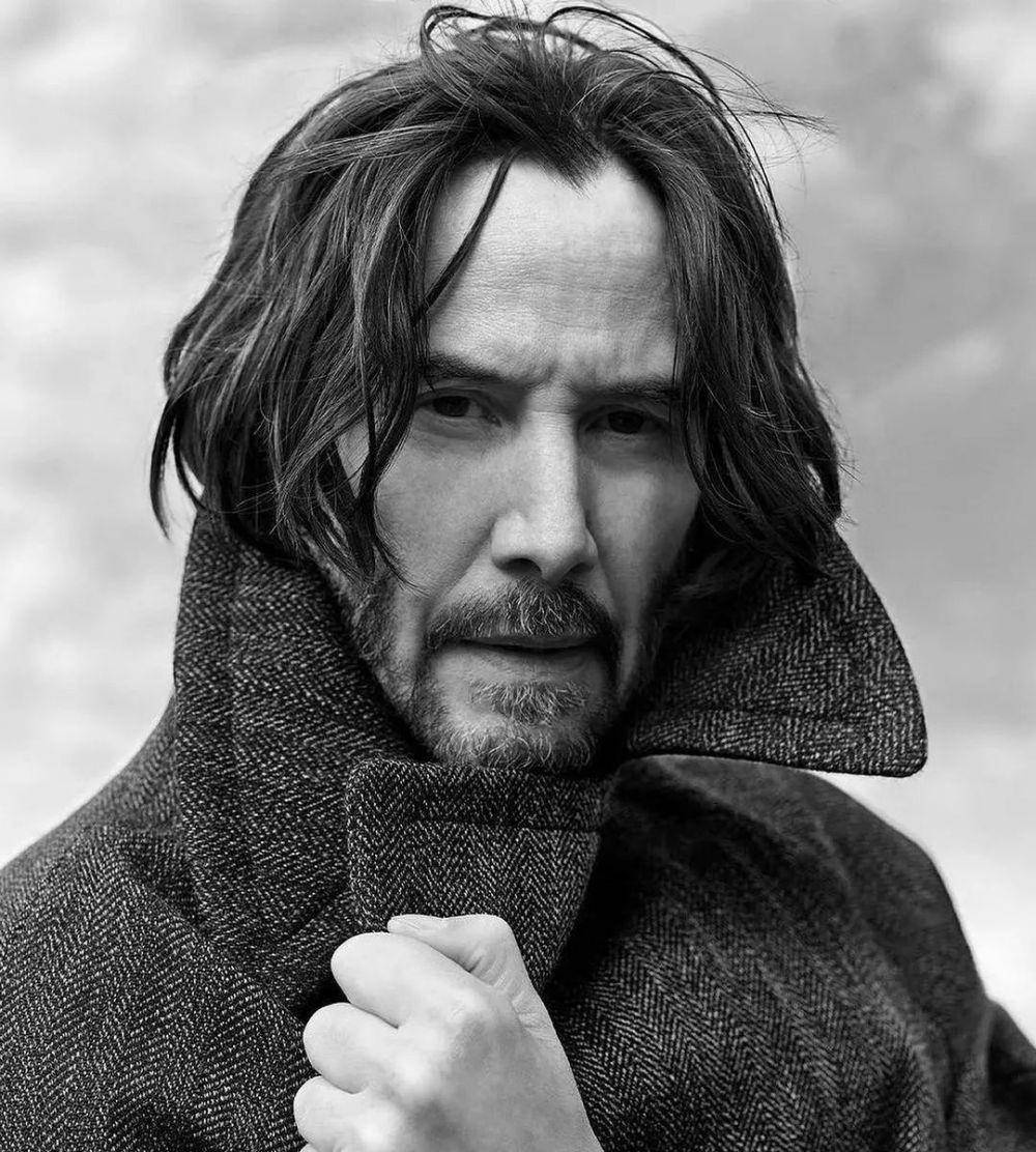Keanu Reeves (instagram.com/keanureevesofflcial_)