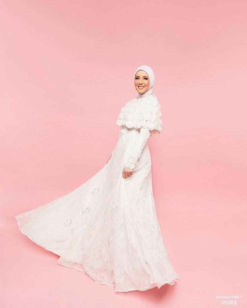 photoshoot Tya Ariestya (instagram.com/tya_ariestya)