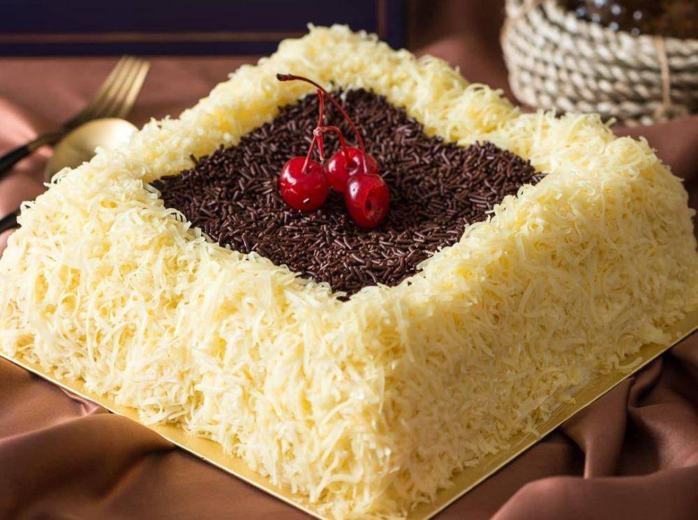 Kue ulang tahun sederhana tapi mewah. (instagram.com/temanteh)
