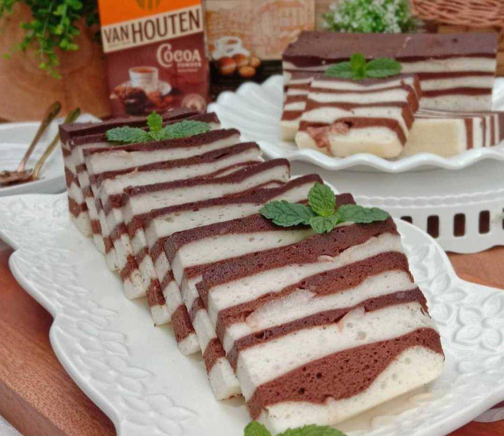 Lapis cokelat kelapa muda (instagram.com/bakingpemula)