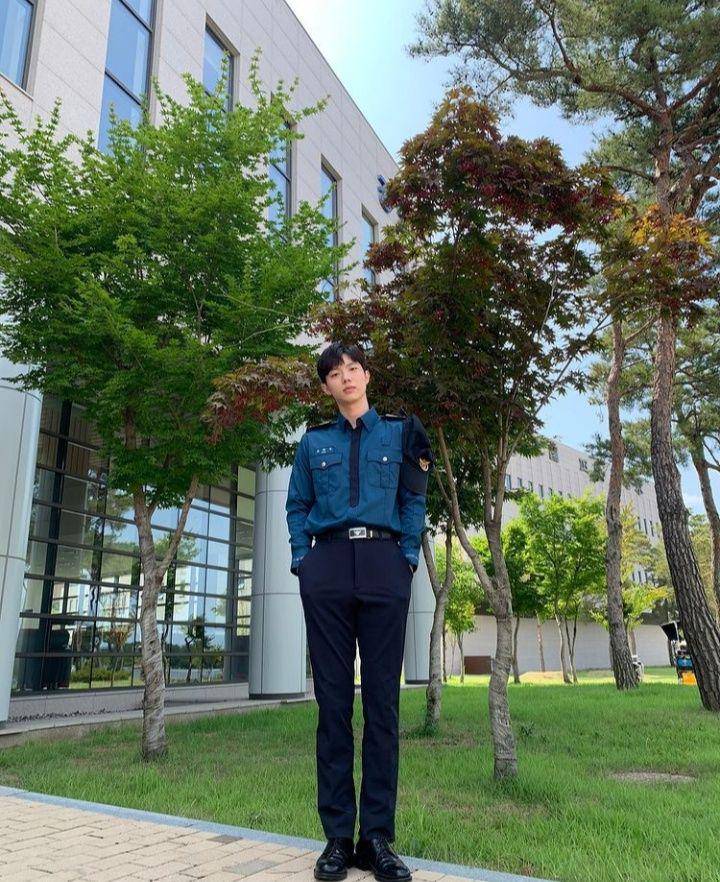 Kim Seung Ho (instagram.com/_s_ngho_)