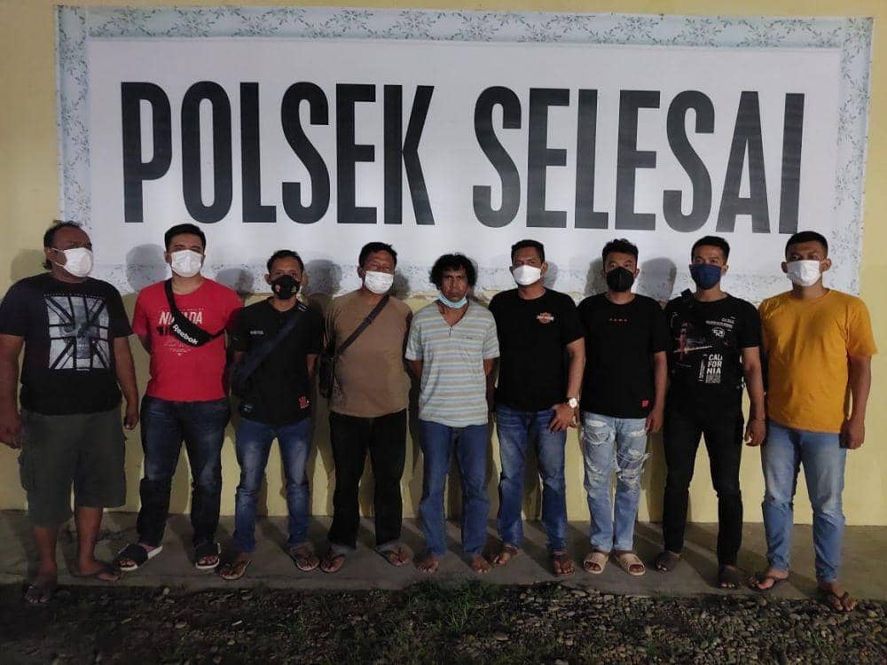 Cemburu, Pria Bacok Suami Mantan Istri hingga Telapak Tangan Putus