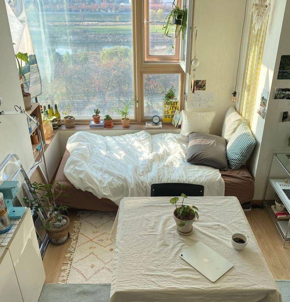 Kamar Tidur Lesehan (instagram.com/oneroom.make)