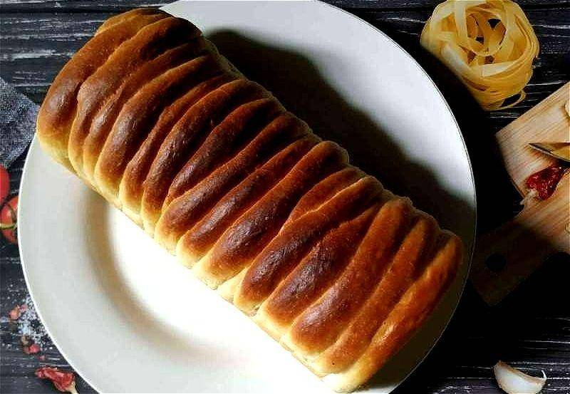 ilustrasi roti sisir labu (yummy.co.id/Lingz)