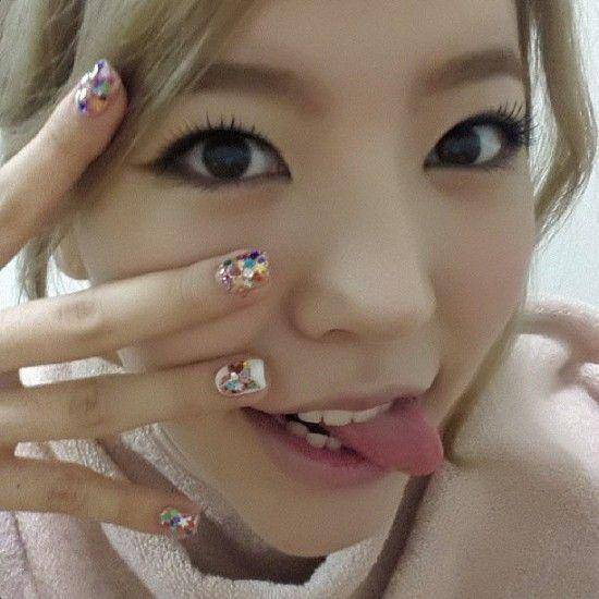 nail art member SNSD (twitter.com/SMGirls4)