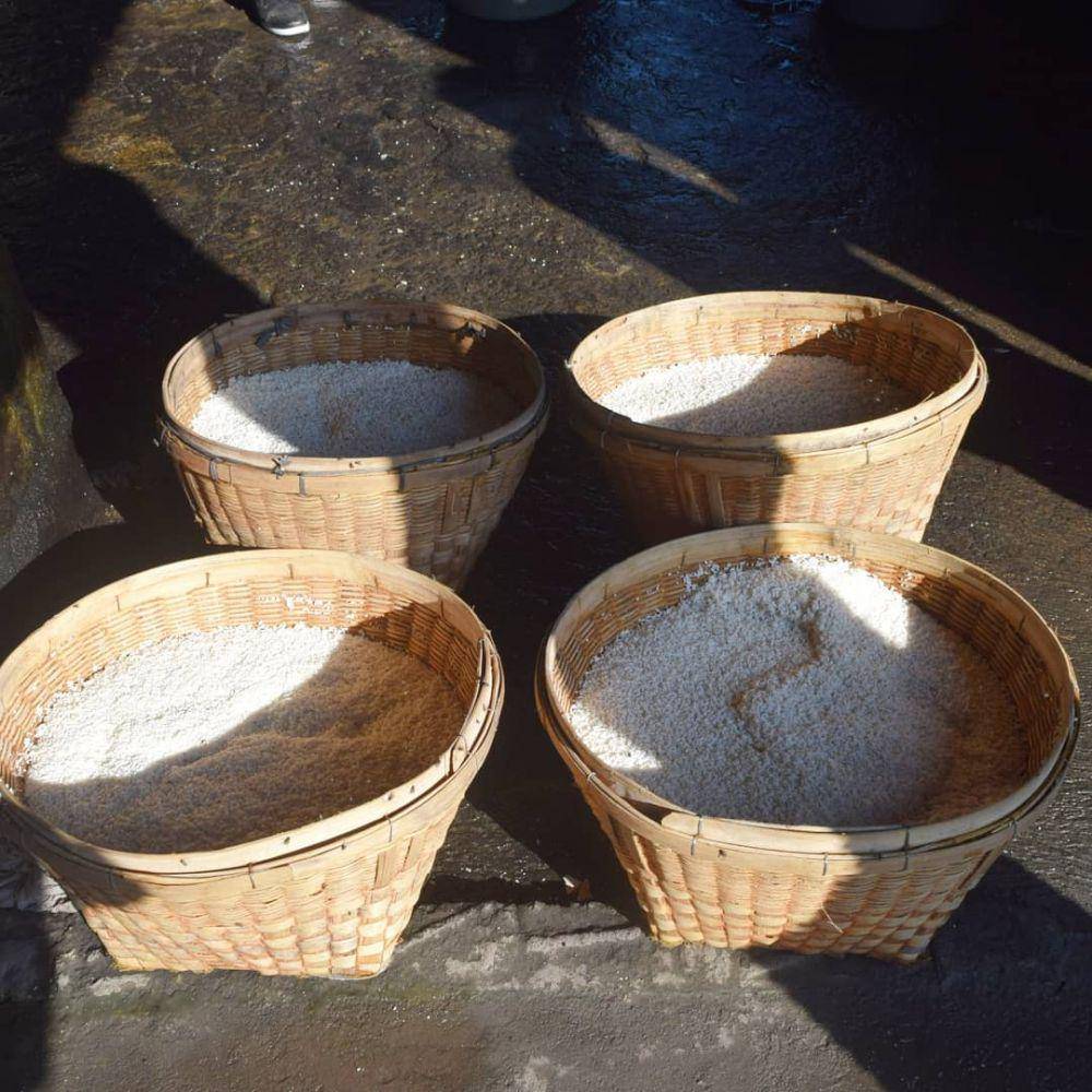 beras ketan putih sebagai bahan baku pembuatan brem (instagram.com/omahbrem)