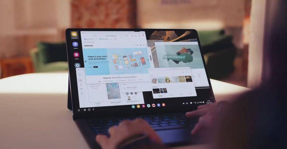 Samsung Galaxy Tab S8 Ultra dengan keyboard (Dokumentasi Samsung)