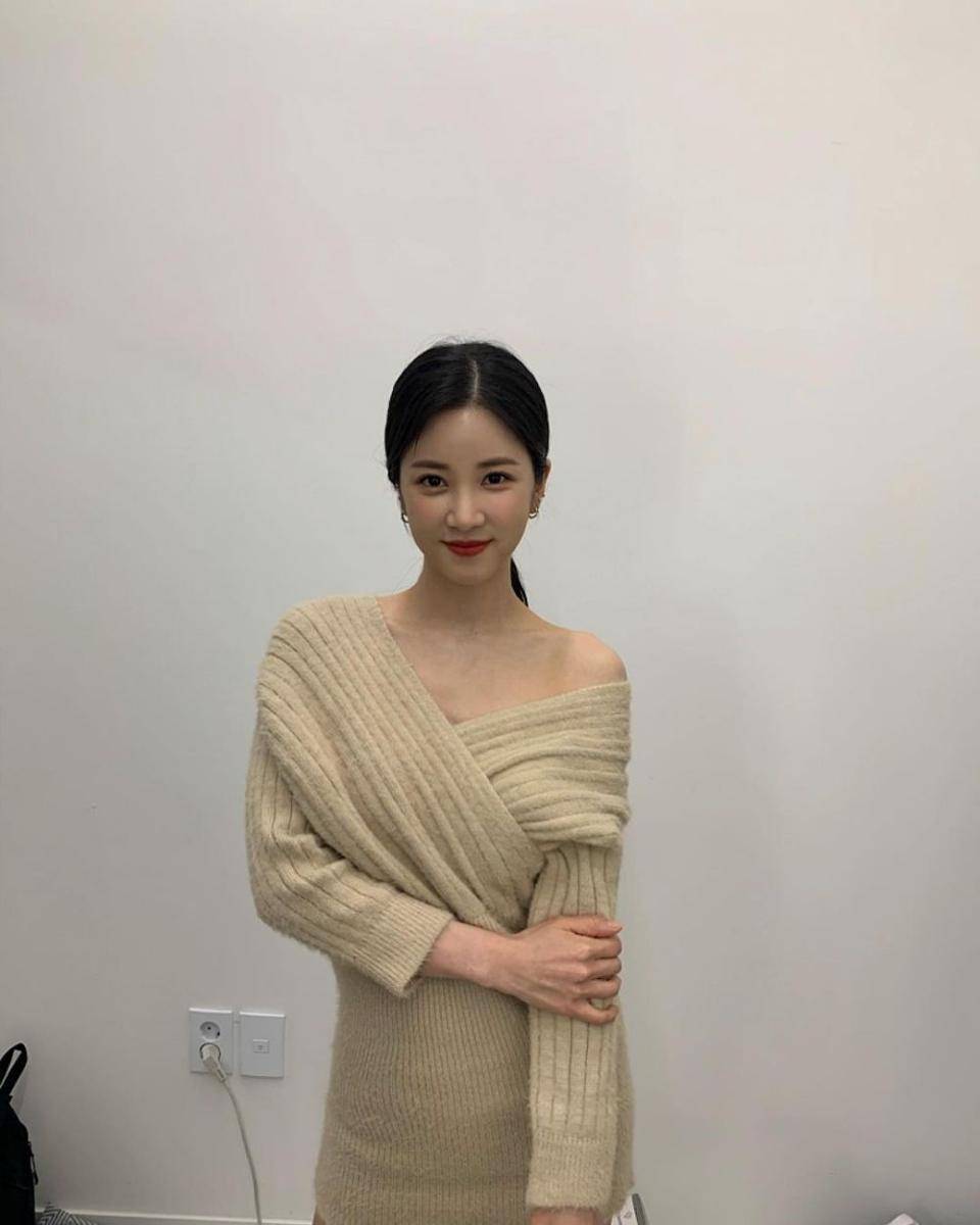 Chorong Apink (instagram.com/mulgokizary)