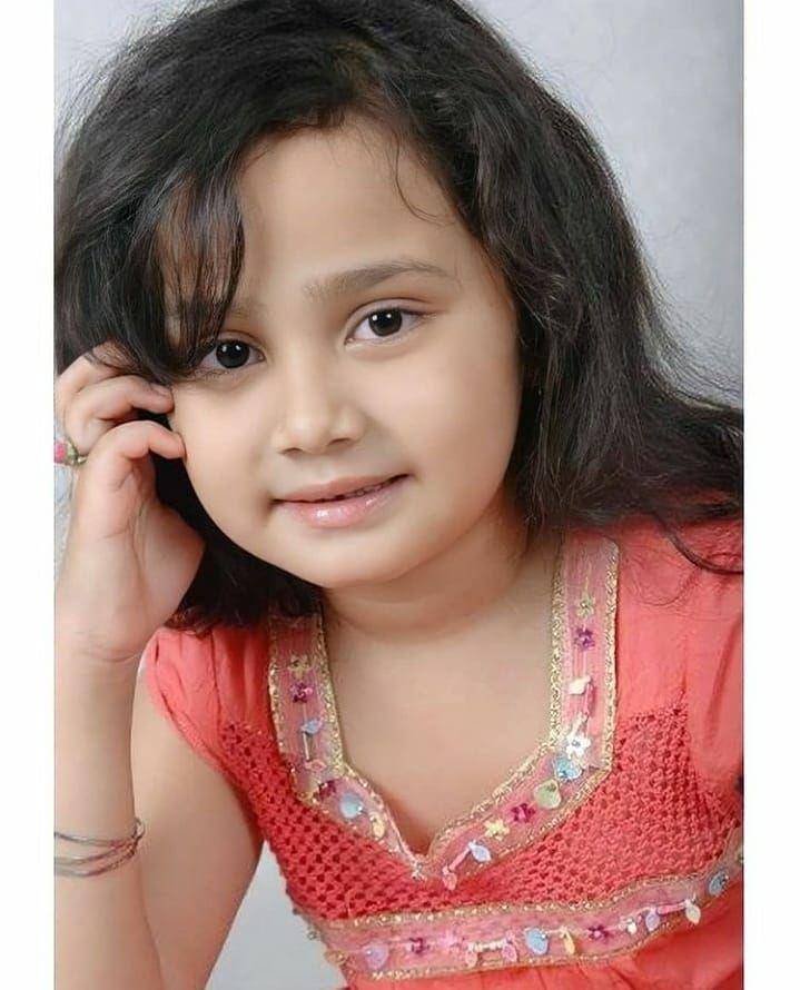potret lawas masa kecil Syifa Hadju (instagram.com/ameliaa0511)