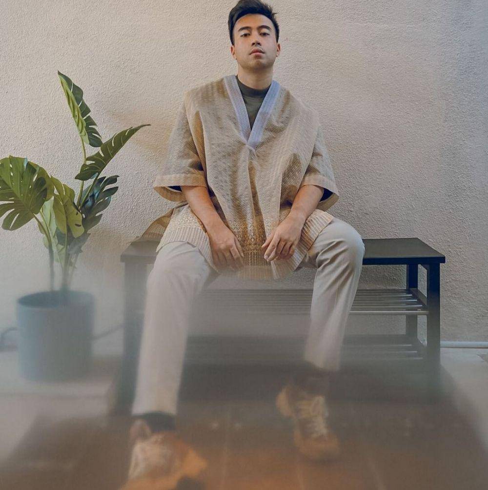 Vidi Aldiano (instagram.com/vidialdiano)
