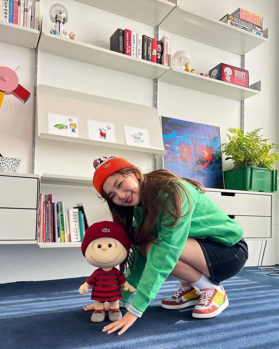 style ala Seulgi Red Velvet (instagram.com/hi_sseulgi)