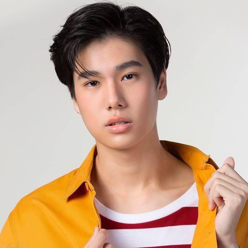 Phuwin Tangsakyuen (Instagram.com/phuwintang)