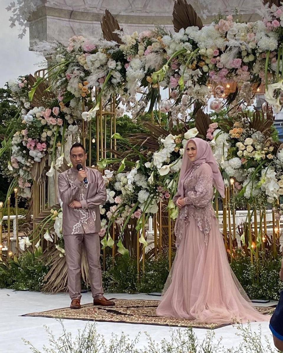 lamaran Venna Melinda dan Ferry (Instagram.com/ashanty_ash)