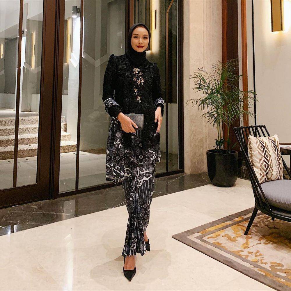 Kebaya Vira Tandia. (instagram.com/viratandia)