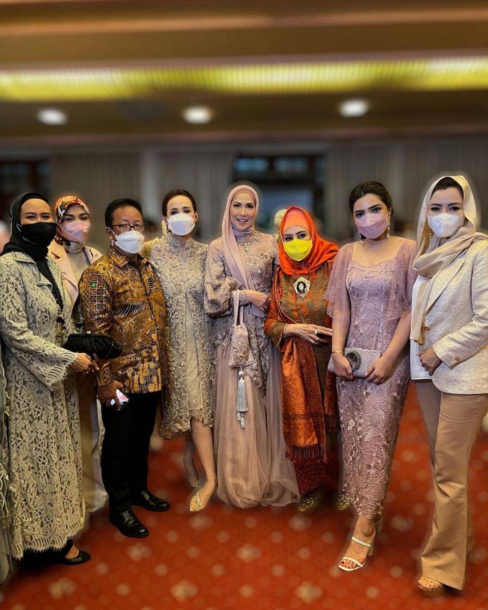 lamaran Venna Melinda dan Ferry (Instagram.com/ashanty_ash)