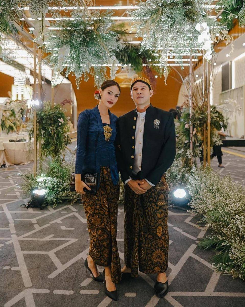 Kebaya Della Dartyan. (insatgram.com/delladartyan)