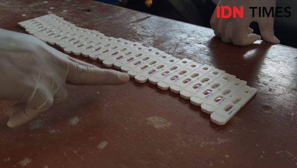 Hasil swab santri Pondok Pesantren Riyadhus Sholihin. (IDN Times/Rohmah Mustaurida).