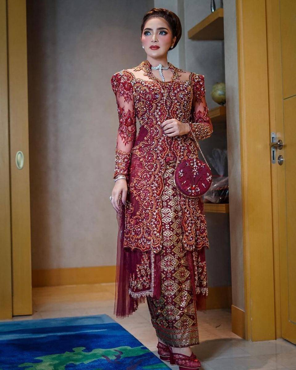 Kebaya Ashanty (instagram.com/ashanty_ash)