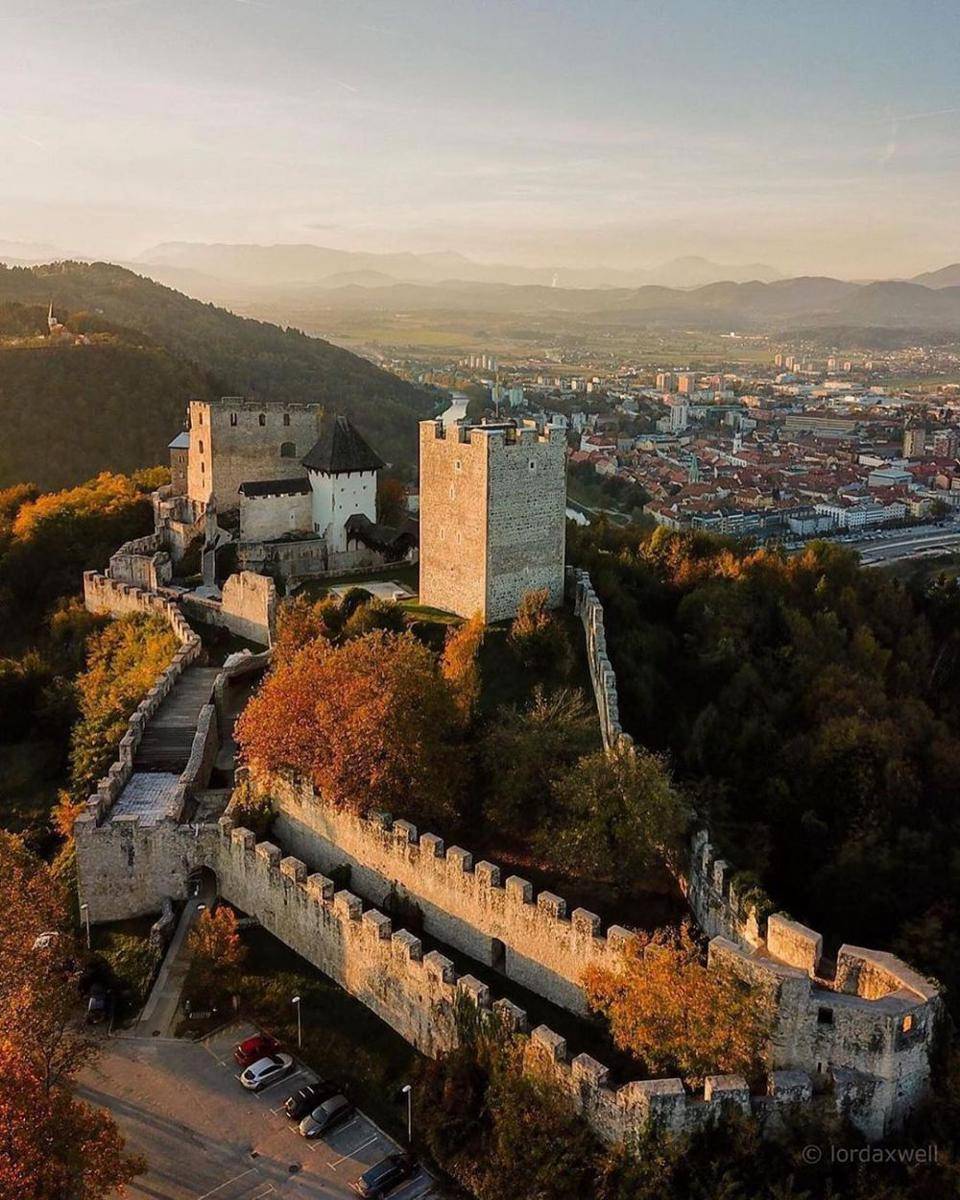 Celje Castle (instagram.com/castlespalaces)